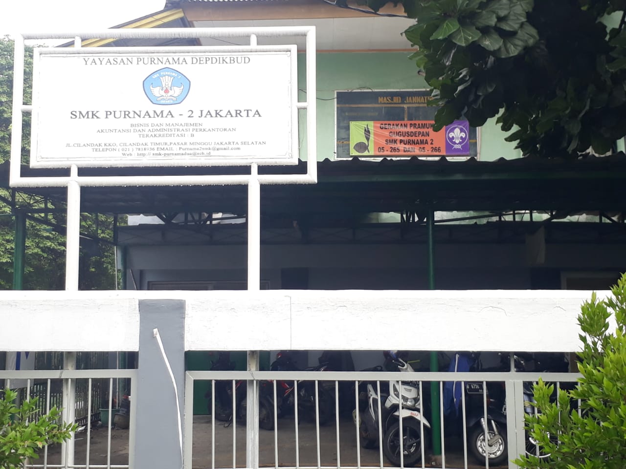 Penandatanganan MOU  PT. Imamatek dengan Kepala sekolah SMK Purnama 2